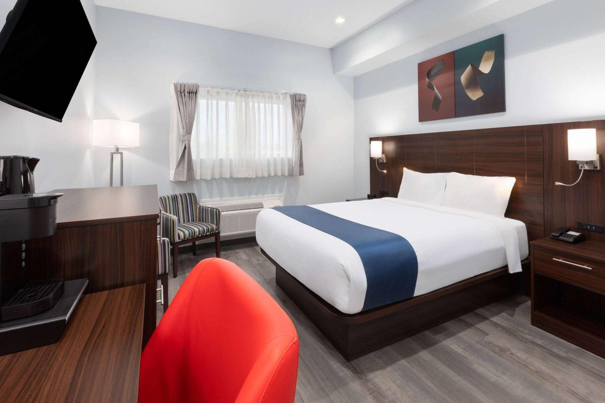 Travelodge By Wyndham Cochrane Luaran gambar